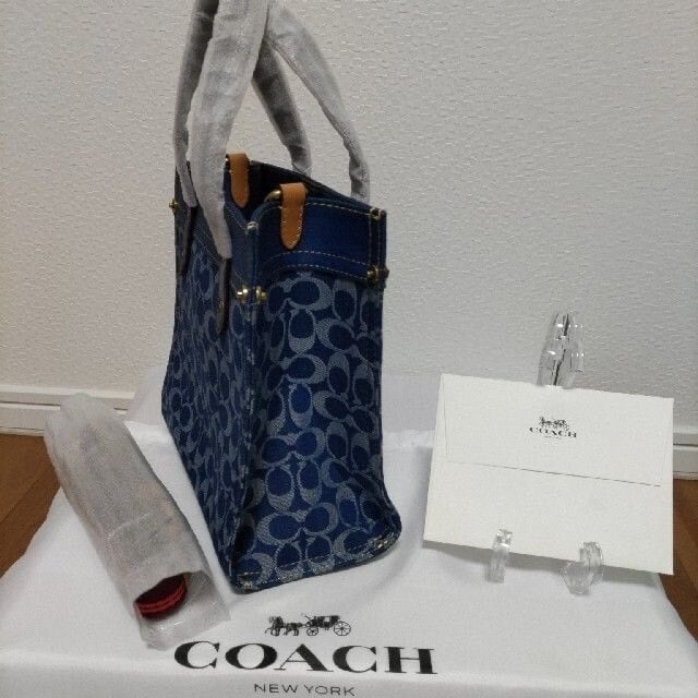 COACH コーチ フィールド トート 22 シグネチャー デニム 新作 | ebisuya. powered by BASE