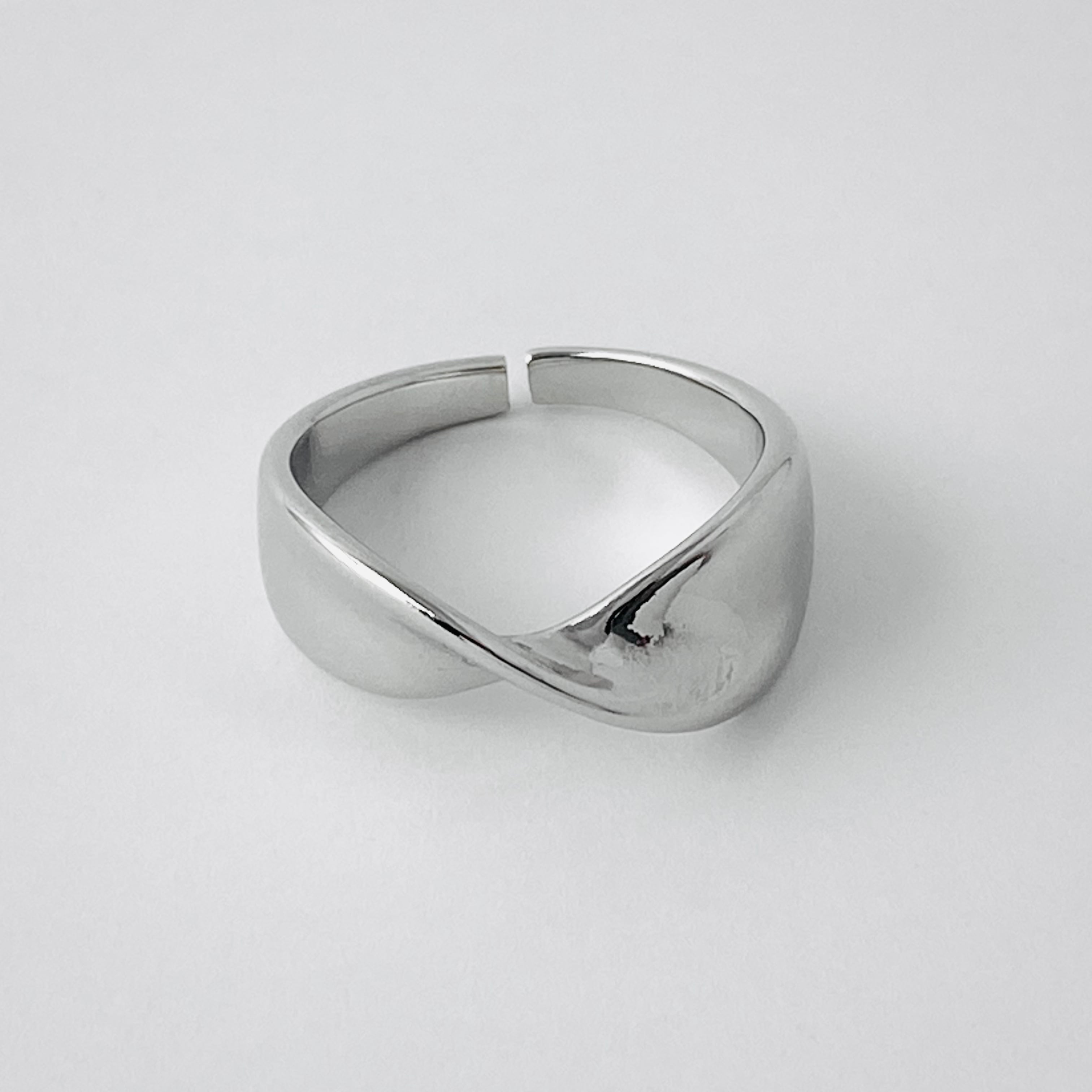 Wide Twist Ring #079