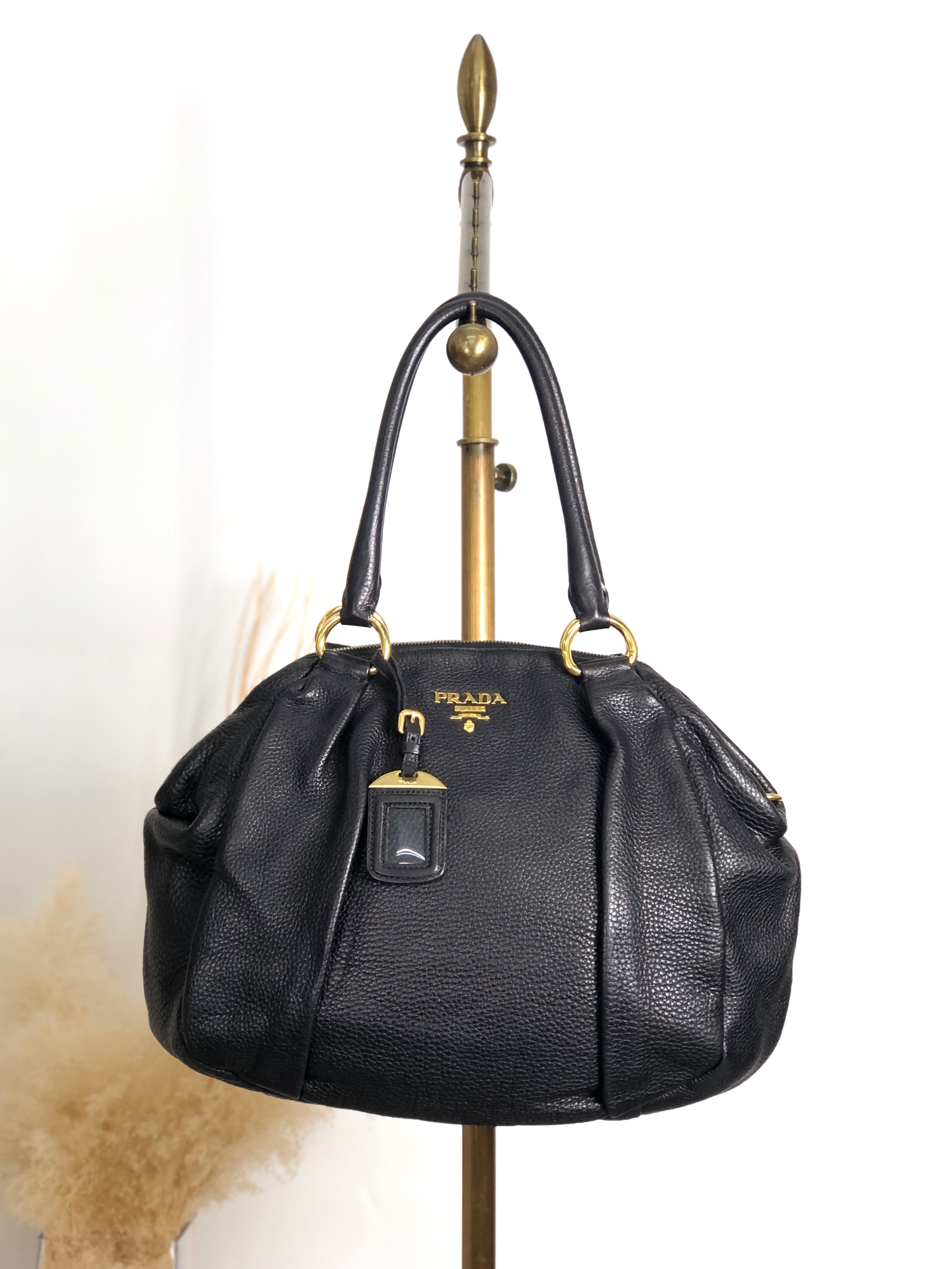 PRADA プラダ トートバッグ ブラック ロゴ レザー ラウンド vintage ヴィンテージ オールド 7zspmn