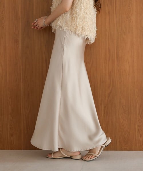 satin low skirt