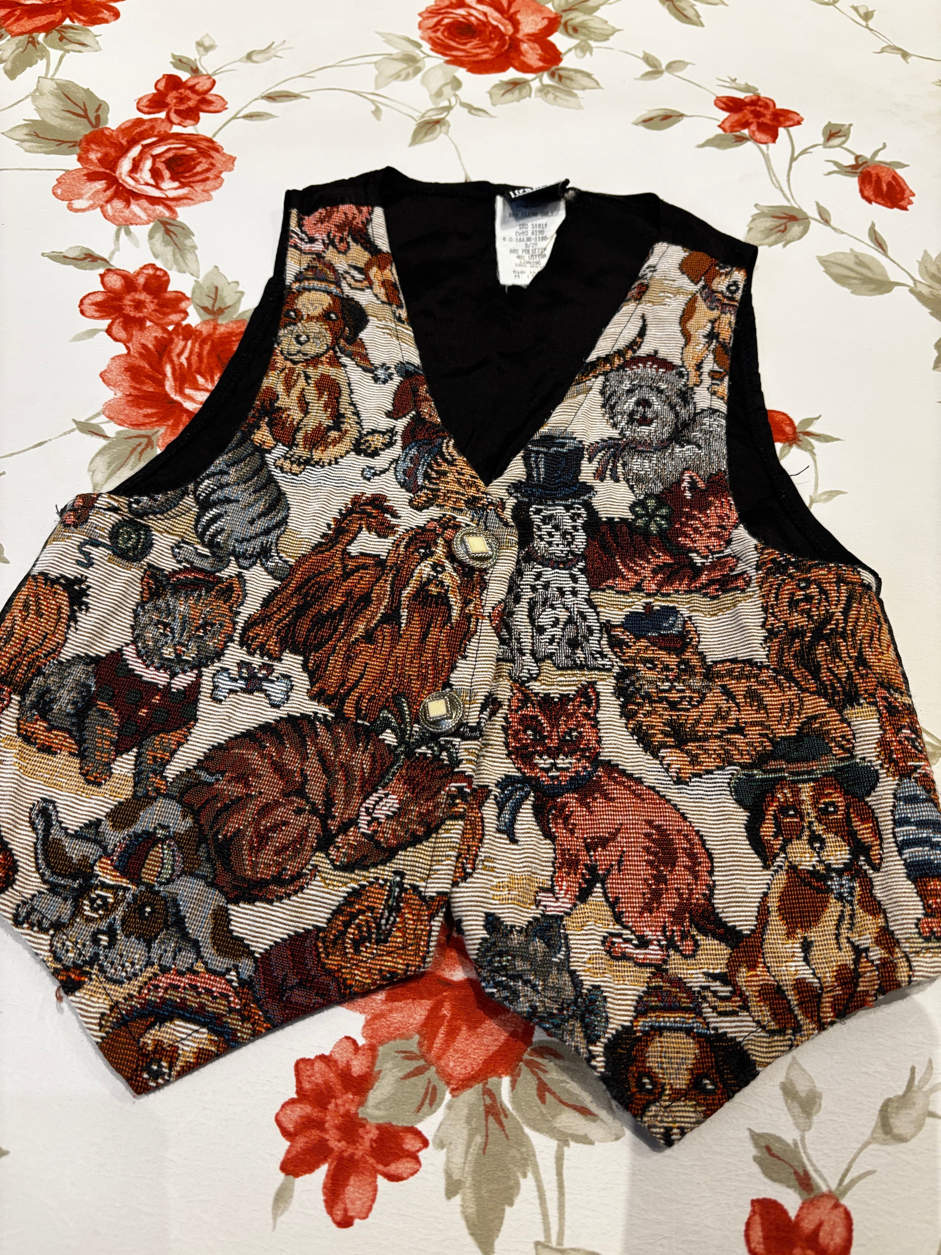 【KIDS vintage】dog & cat vest . about 3-5y