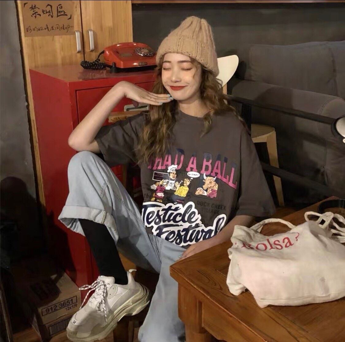 かなり美品BAWL ロゴ入りタンクトップとパンツの上下セット