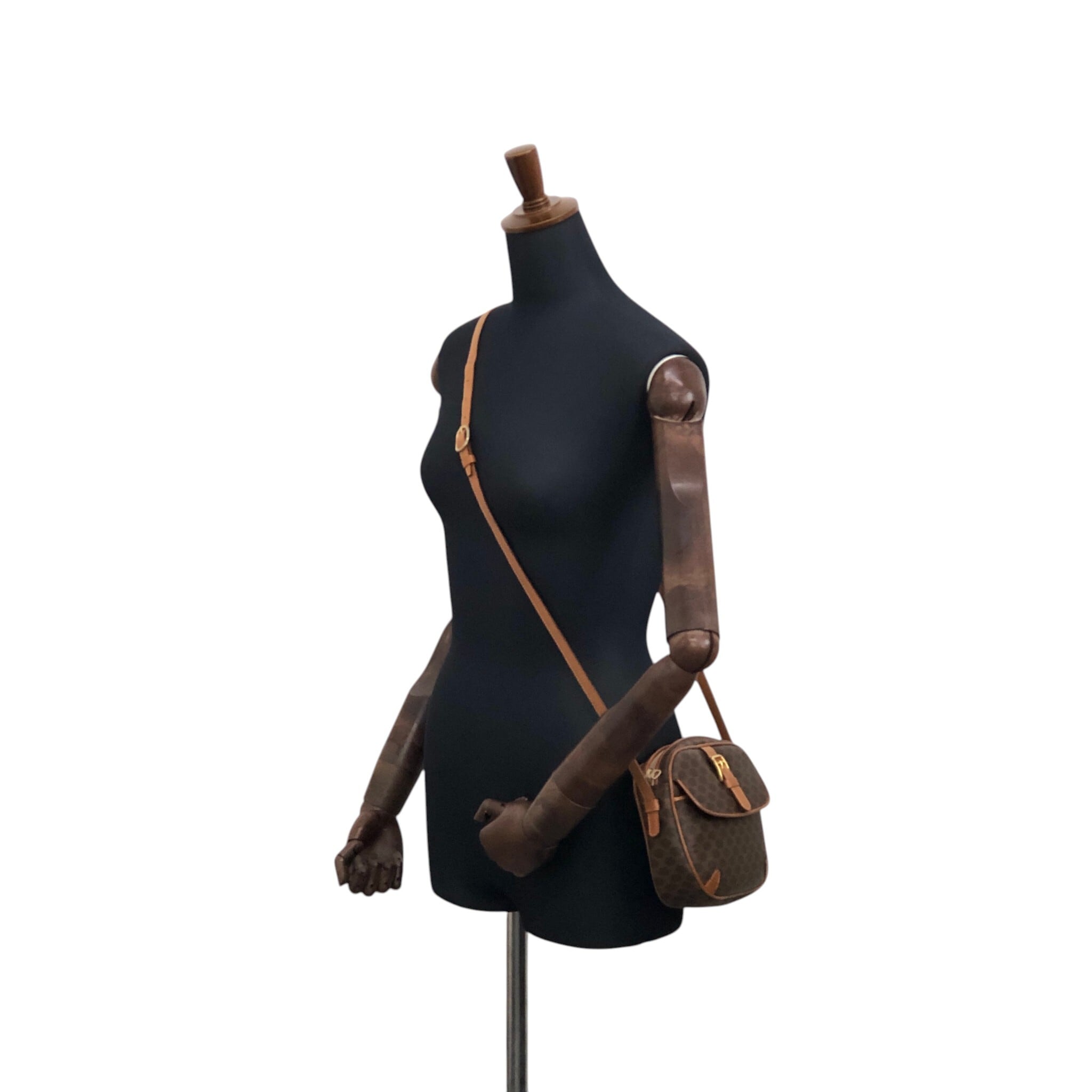 CELINE セリーヌ マカダム ショルダーバッグ ブラウン フロント