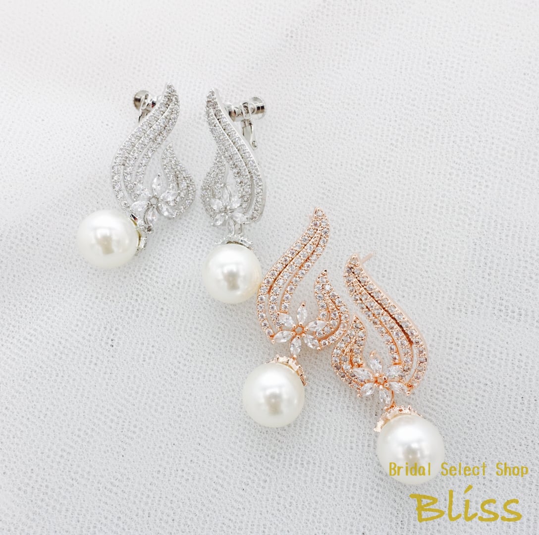 E-159 ウェディング アクセサリー【ジルコニア ハートシェイプ フラワー ドロップ ピアス(or イヤリングより選択) 】ブライダル