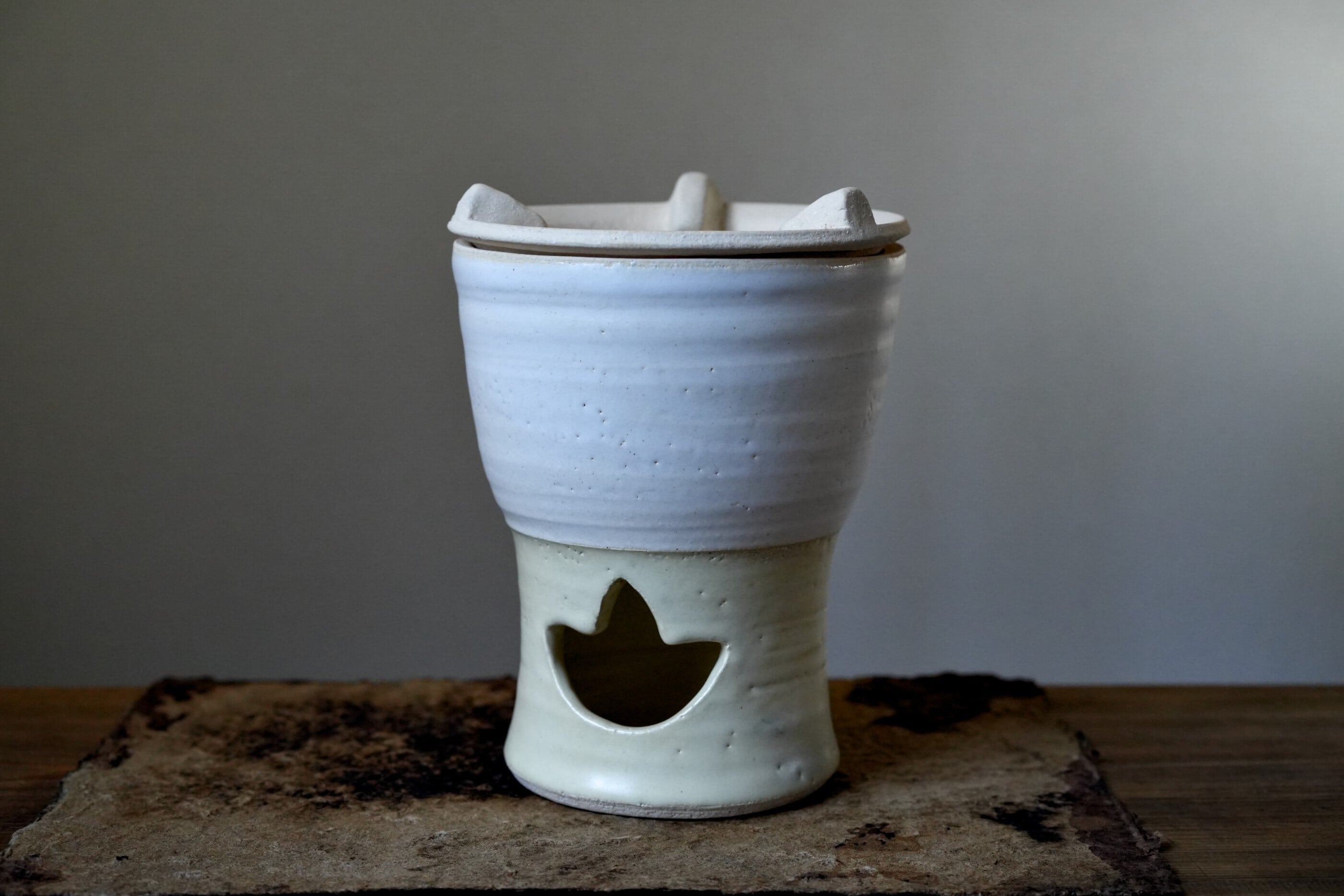 オキ　マコト　炭化花瓶 平野聖子】炭火コンロ 【Masako Hirano】Charcoal stove | ichibutu