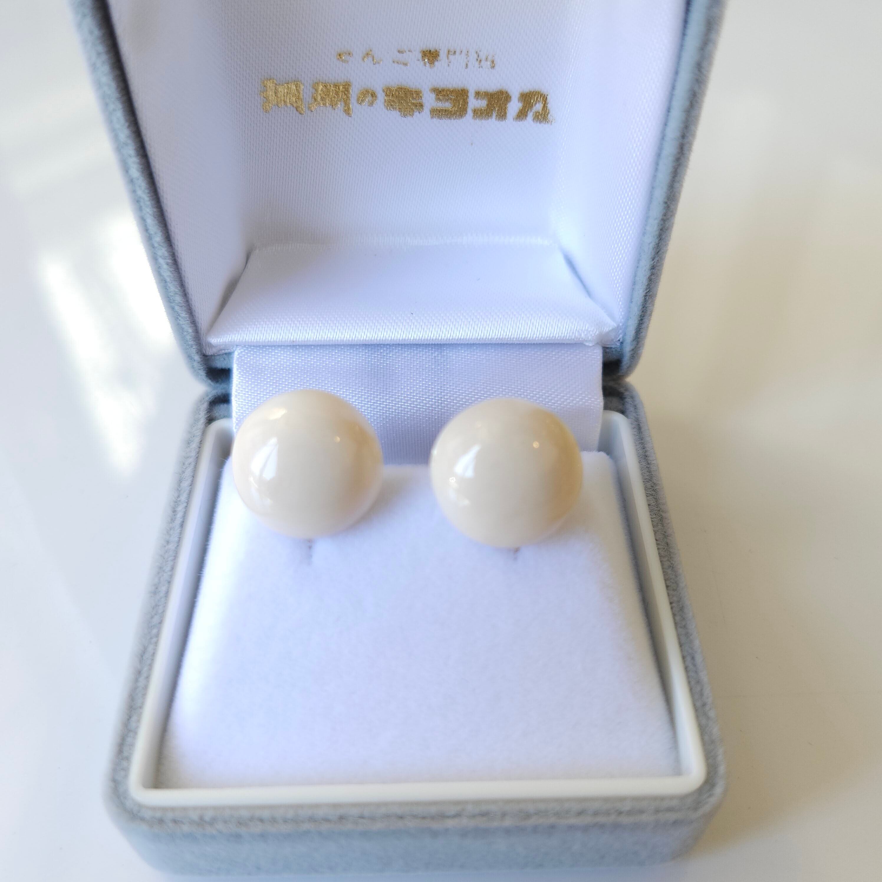 白珊瑚イヤリング 057 | 清岡珊瑚店