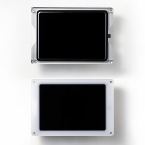 iPad壁掛け盗難防止ケース【 T7 】● 10.2インチ iPad用 | 会議室予約システム対応 iPad wall mount