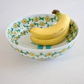 村田菜穂美作 「8.5寸ボウル鉄絵花ぞう唐草もよう」