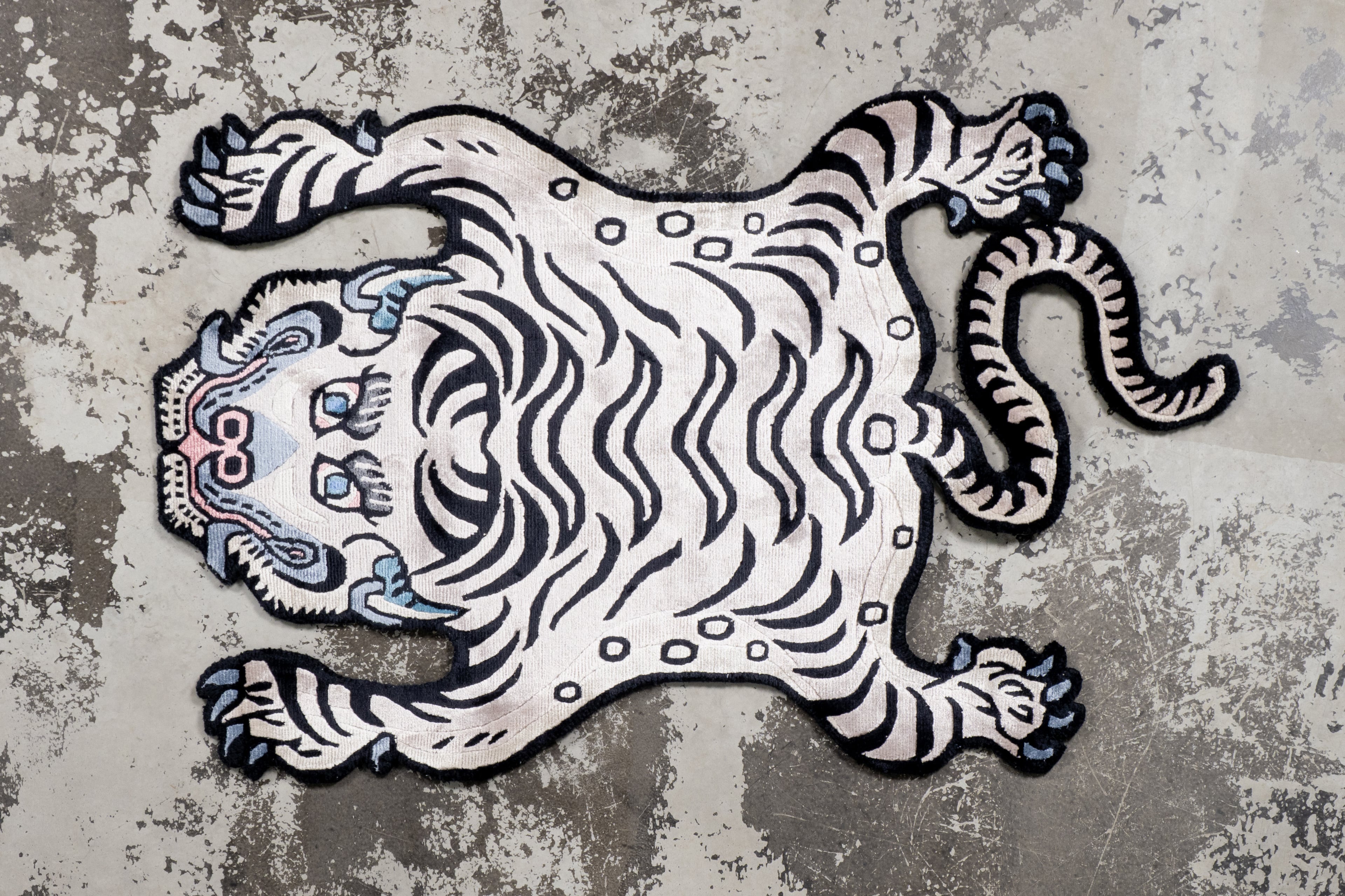 Tibetan Tiger Rug 《Sサイズ•シルク・パールホワイトバージョン