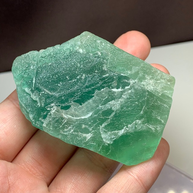 グリーンフローライト原石クラスター×フローライトハリネズミ