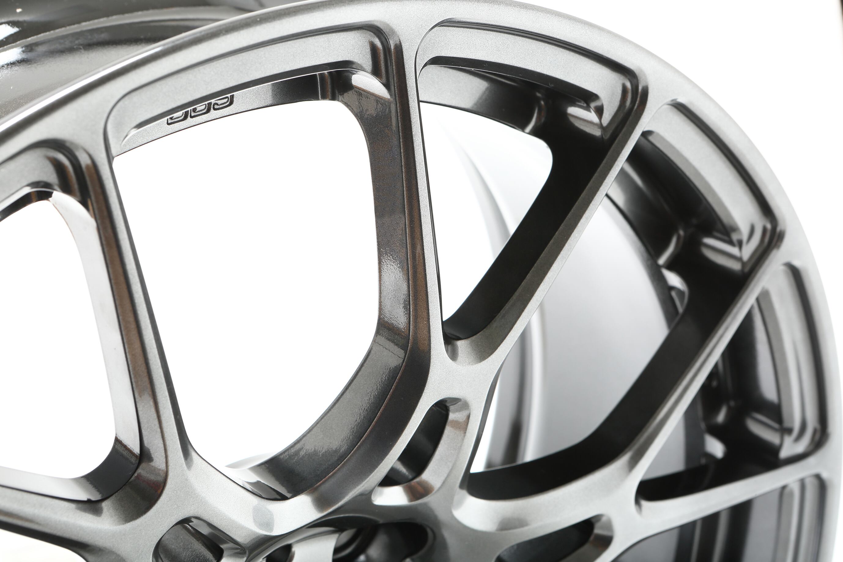 GRU IS701 17×7.0 ET35 4/98 ダイヤモンドブラック【ABARTH500