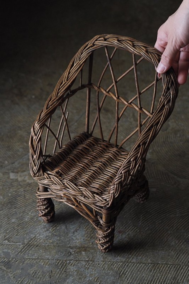 籐編み"ドール"ウィングバックチェア-antique rattan doll chair