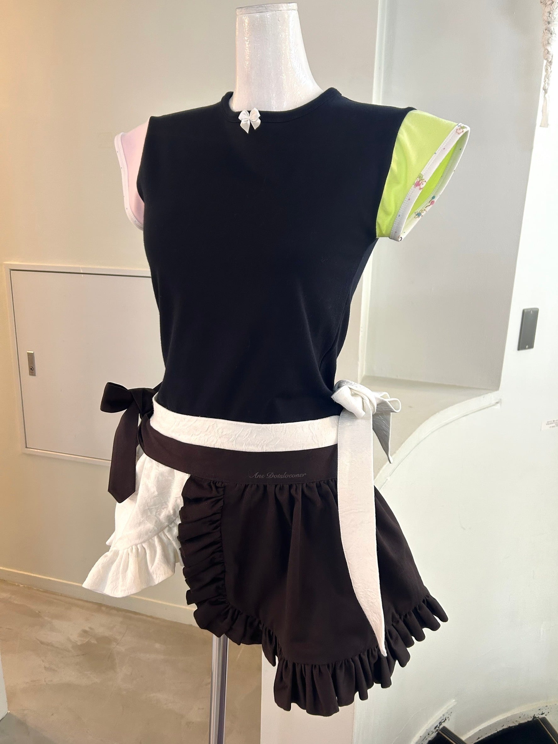 Ans Dotsloevner TINY TEE