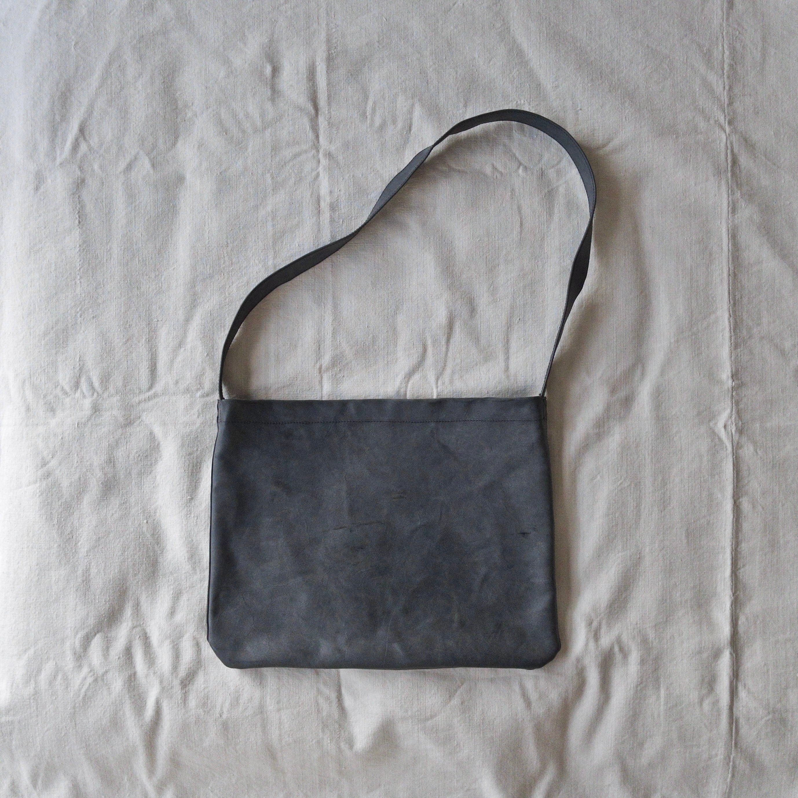 flat one shoulder bag SIBILLA/シビラ