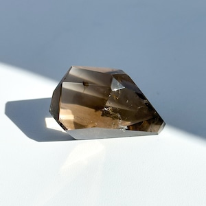 【高品質】スモーキークォーツ フリーフォーム41◇ Smoky quartz ◇天然石・鉱物・パワーストーン・インテリア