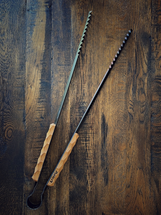 アイアンテーブル低っ アシモクラフツ サンゾー工務店 新品未使用 しめ 