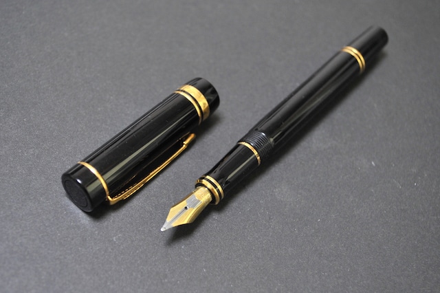 '90s　パーカー デュオフォールド インターナショナル　PARKER Duofold　（太字）　18K　　　　　01374