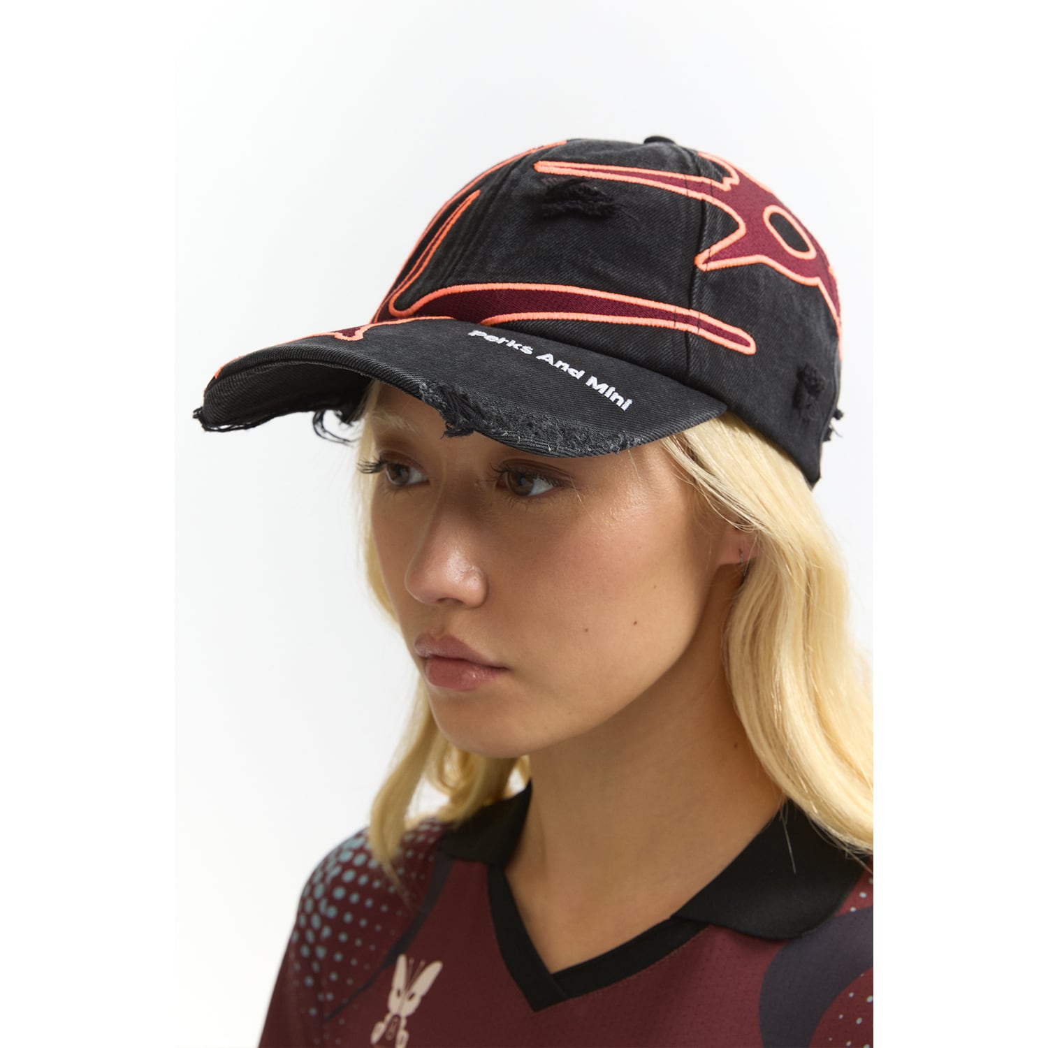 UNEEK BASEMNT - Discover independent style.