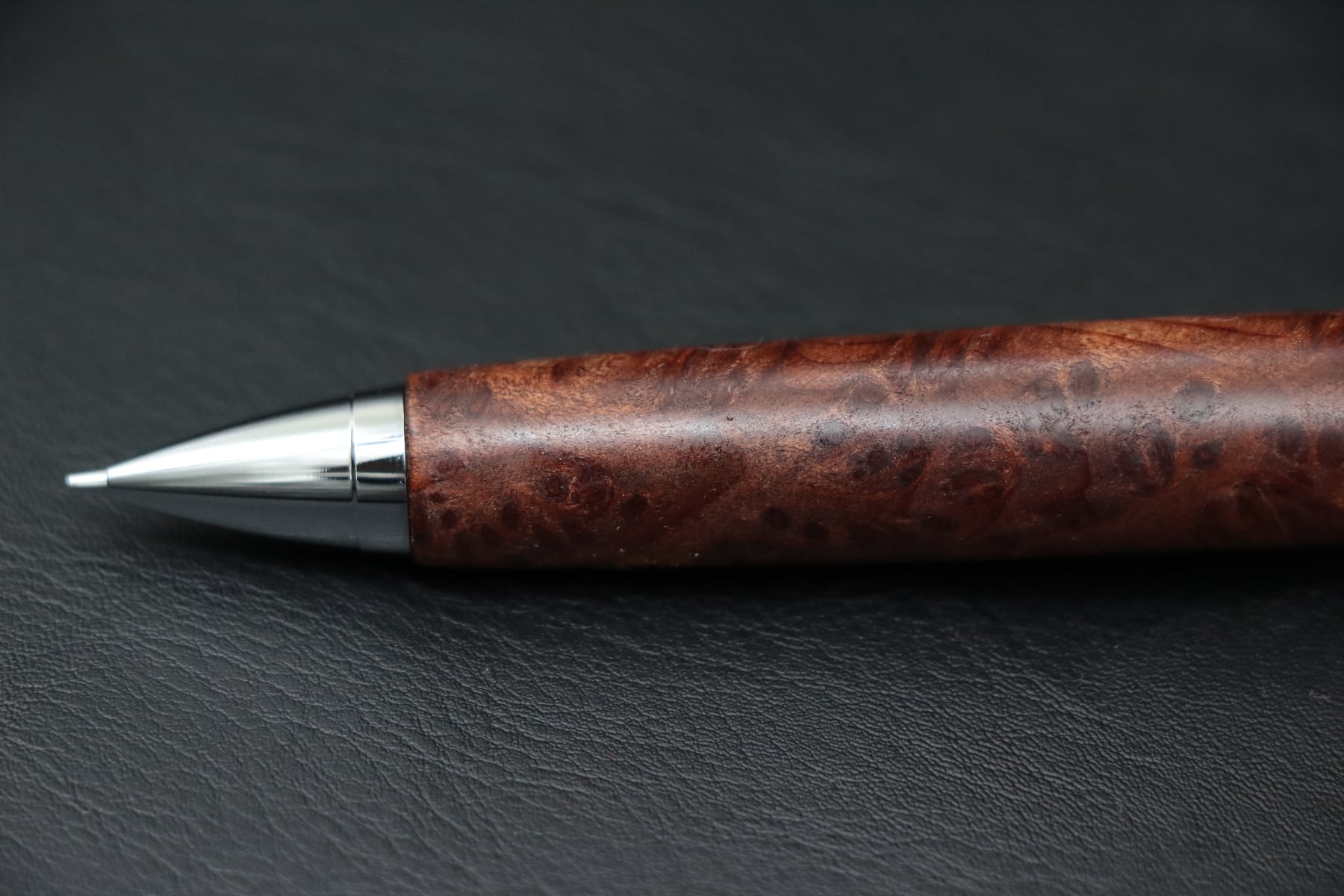 永遠に生きるという名を持つ木 レッドウッドバール 瘤杢・Pencil 0.5mm