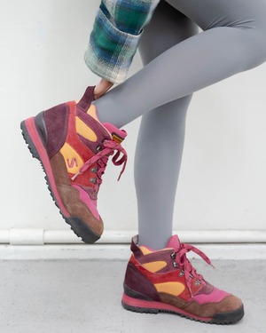 SALOMON - paneled suede trekking boots