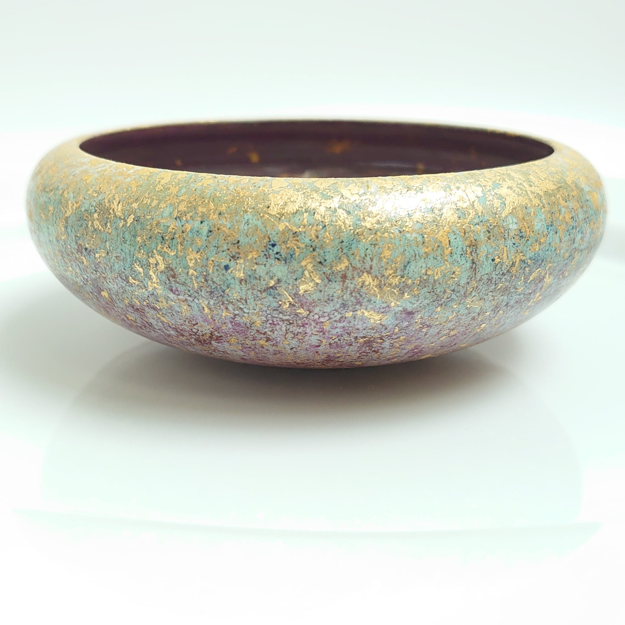 磁器製牡丹 小さな花瓶の置物 素材：磁器、釉薬、金彩、ラスター