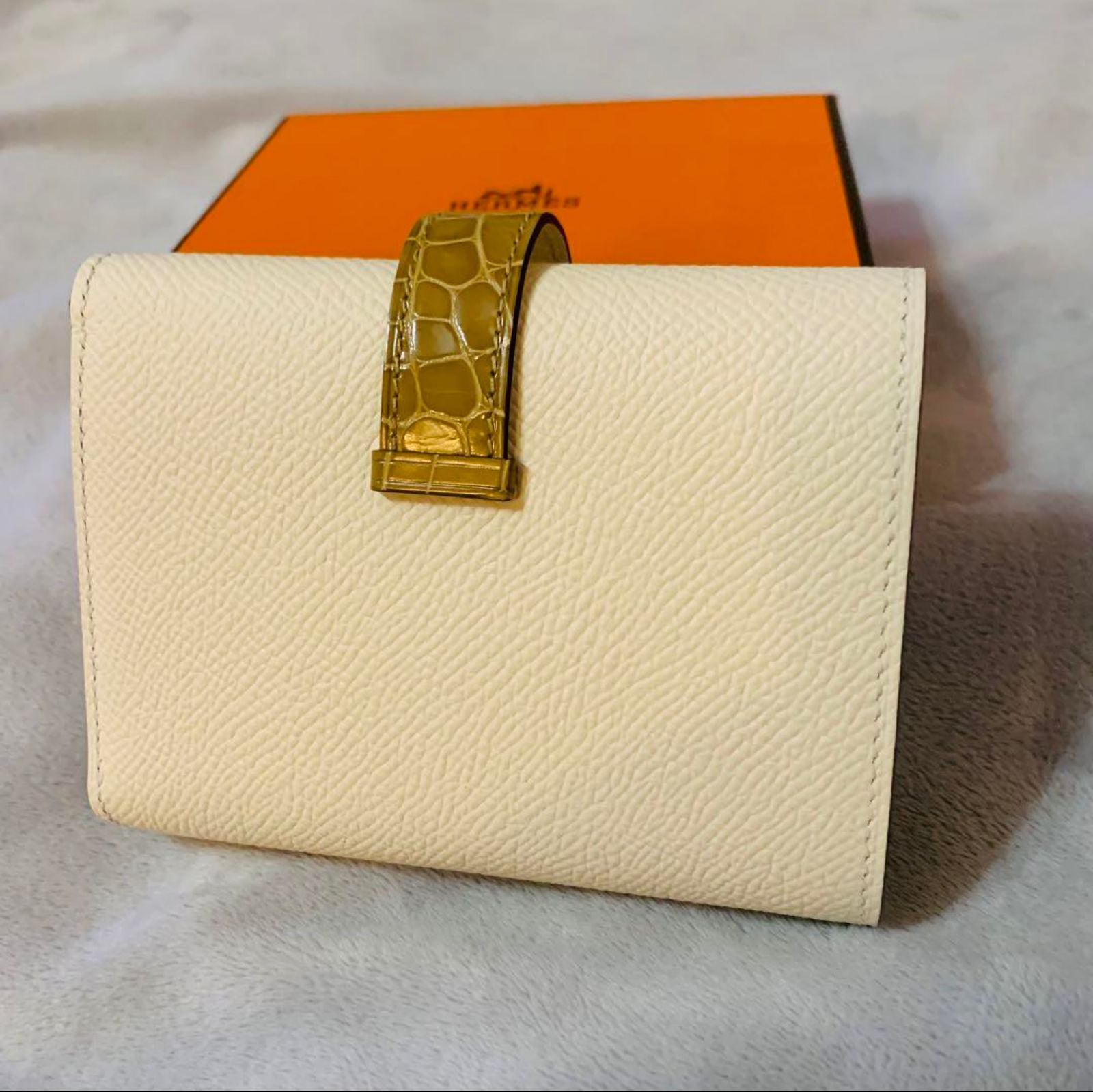 HERMES エルメス 三つ折り財布 ベアン コンビネ タッチ ナタ/サブレ 