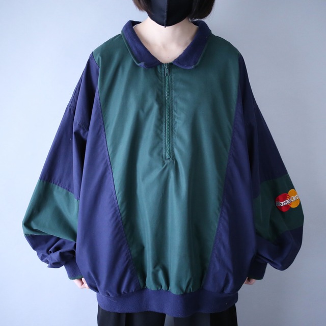 "Master Card" green × navy bi-color switching half-zip pullover