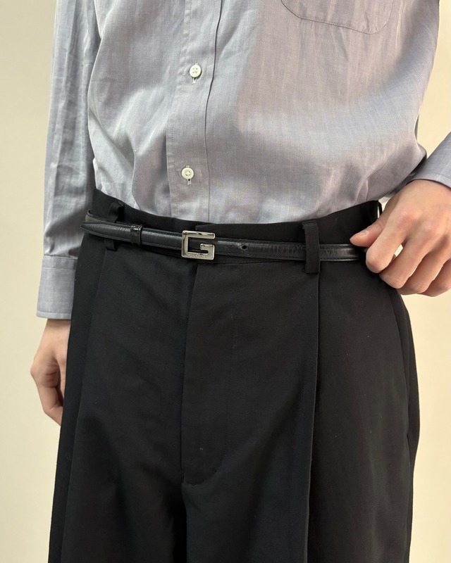 【GUCCI】G buckle leather narrow belt