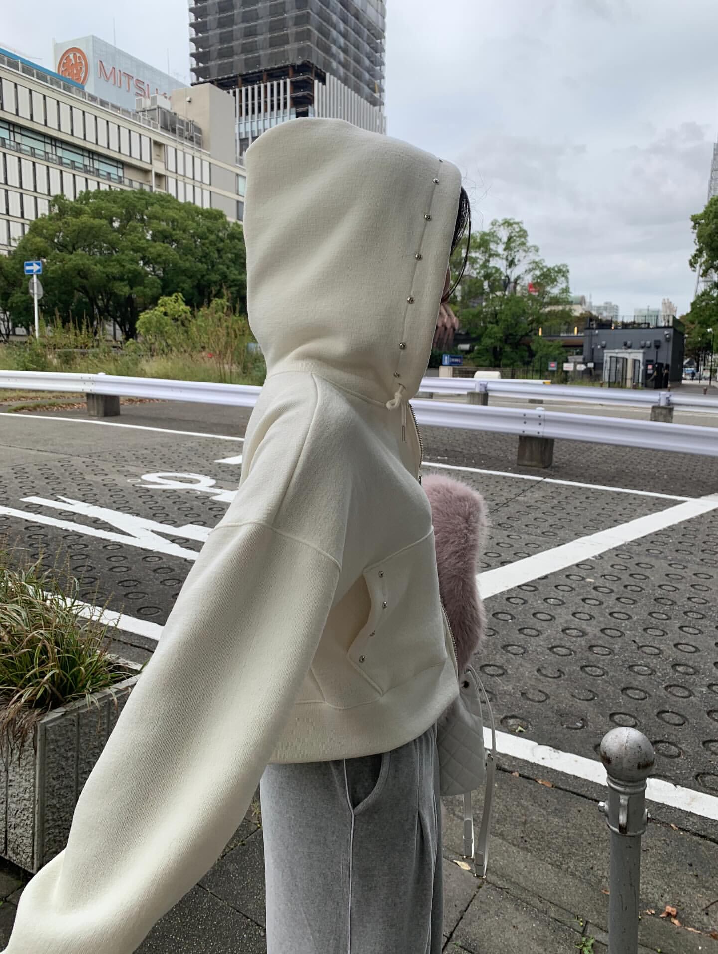 (予約)poster / Beads Hood Zip-Up / 3color