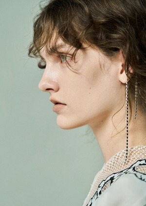 【27SS | 先行予約】FUMIE TANAKA フミエタナカ / イヤカフ / zirconia set ear cuff