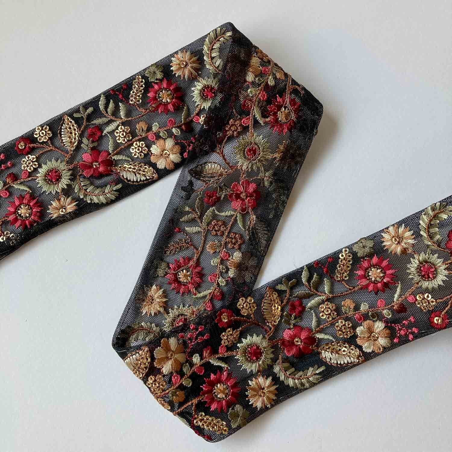 再入荷〉〈新色追加〉カラフルお花と木の実の刺繍チュールレース（50cm
