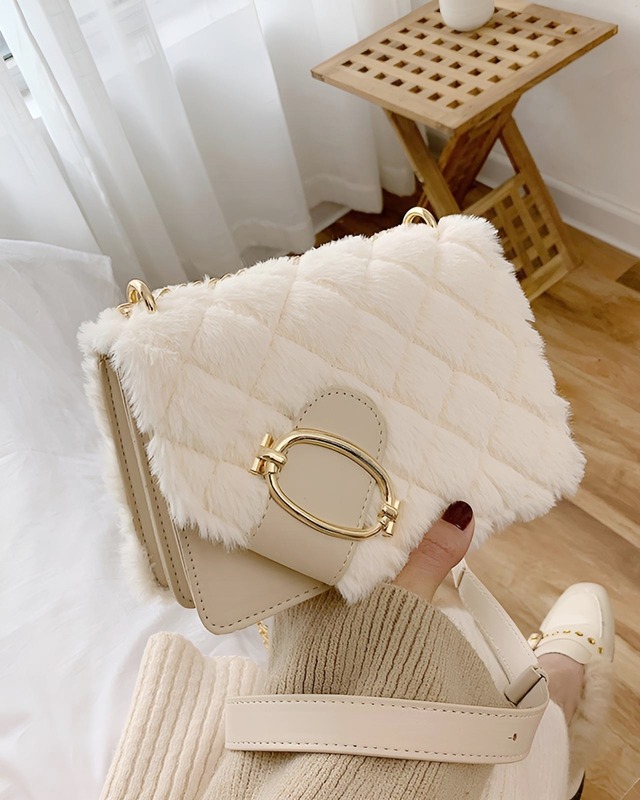 ダイヤカットファーチェーンバッグ（3 colors）　24W10104