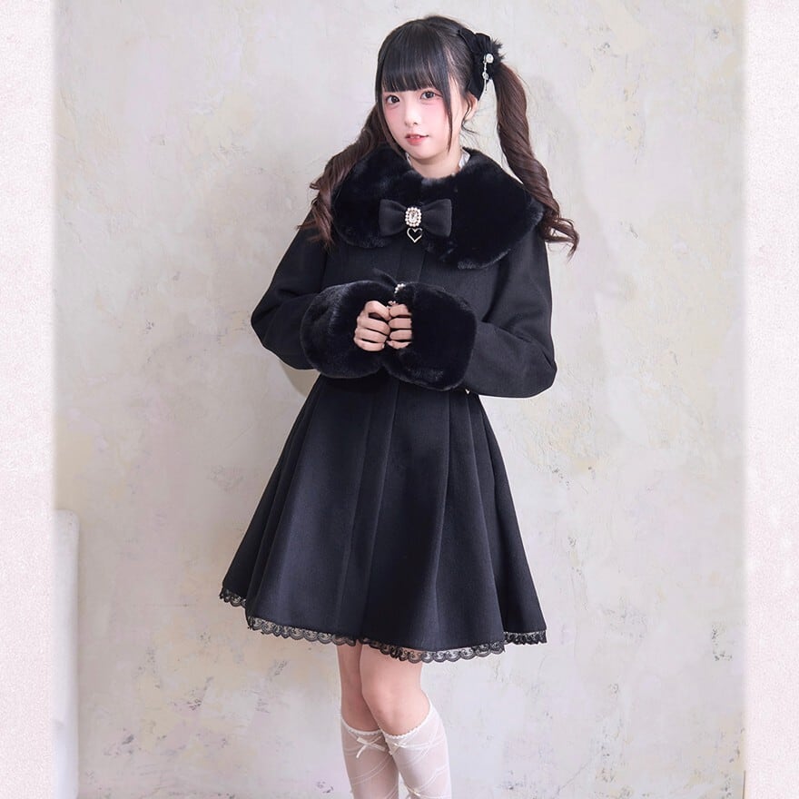 地雷系 量産型 コート ファー リボン ビジュー Aライン 膝丈 冬 黒