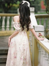 【0037】Flower Lace Off Shoulder Short Sleeve Dress