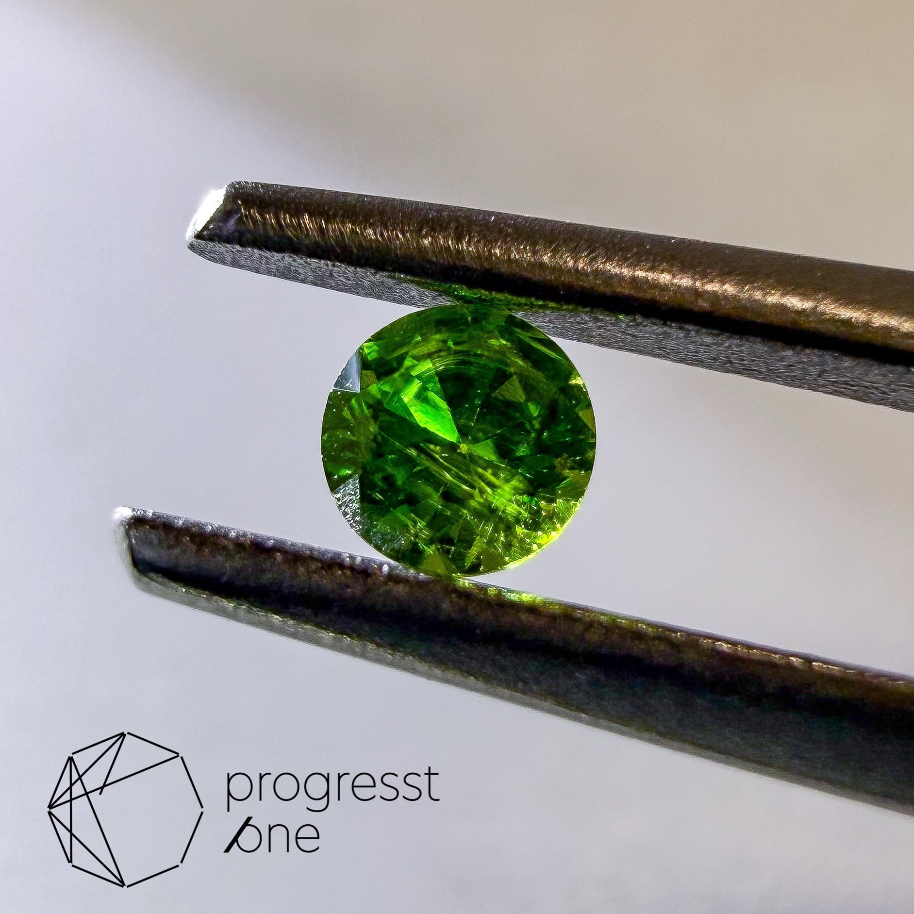 デマントイドガーネット0.12ct | progresstone