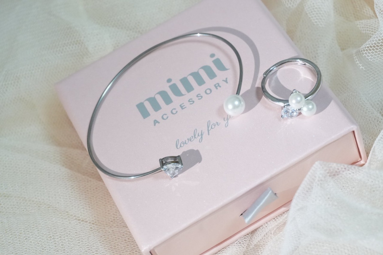 dainty bangle