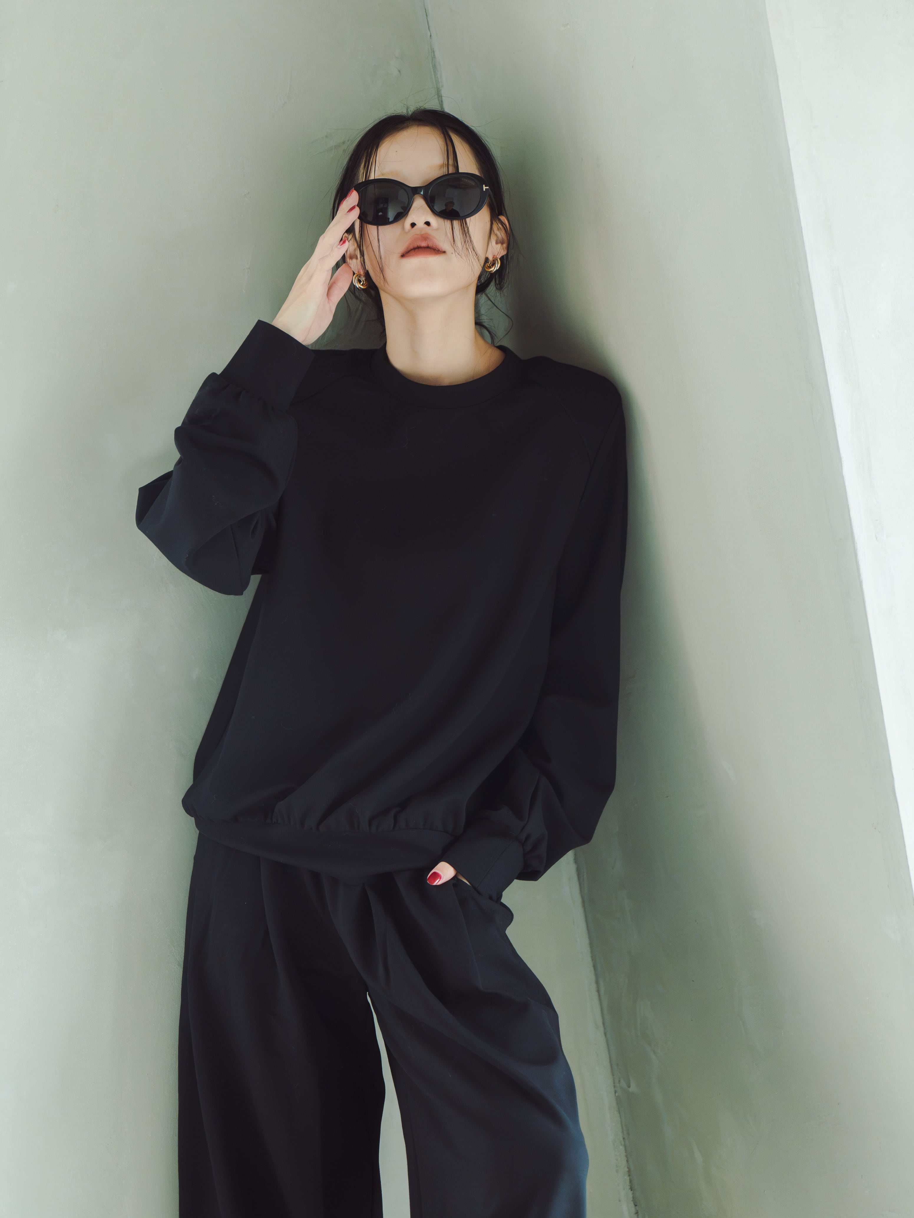 Shoulder Pad Pullover (Black)
