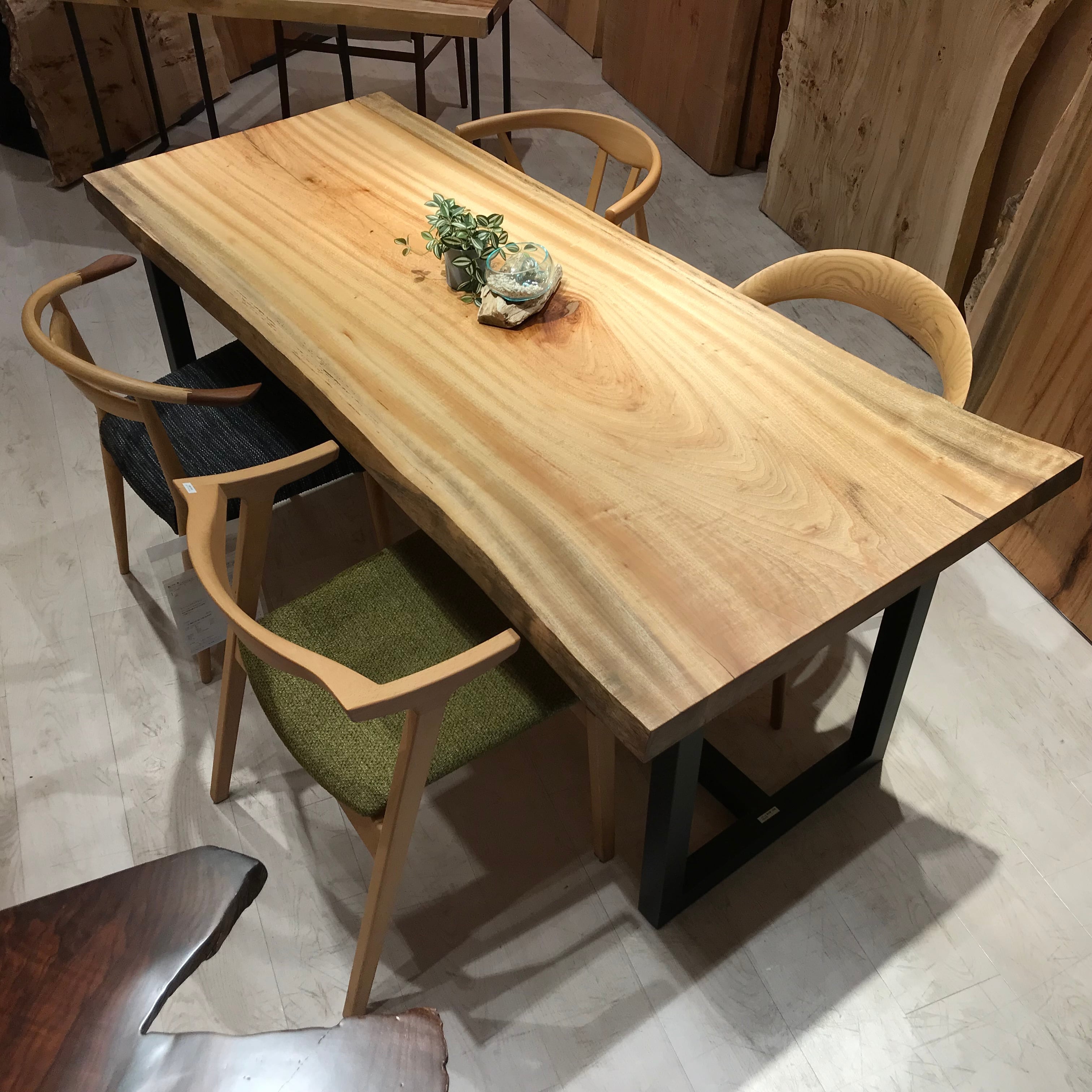 【OUTLET】楠(クス)_1800×720-740-850×55_横浜元町店_テーブル天板/一枚板 2518 t001