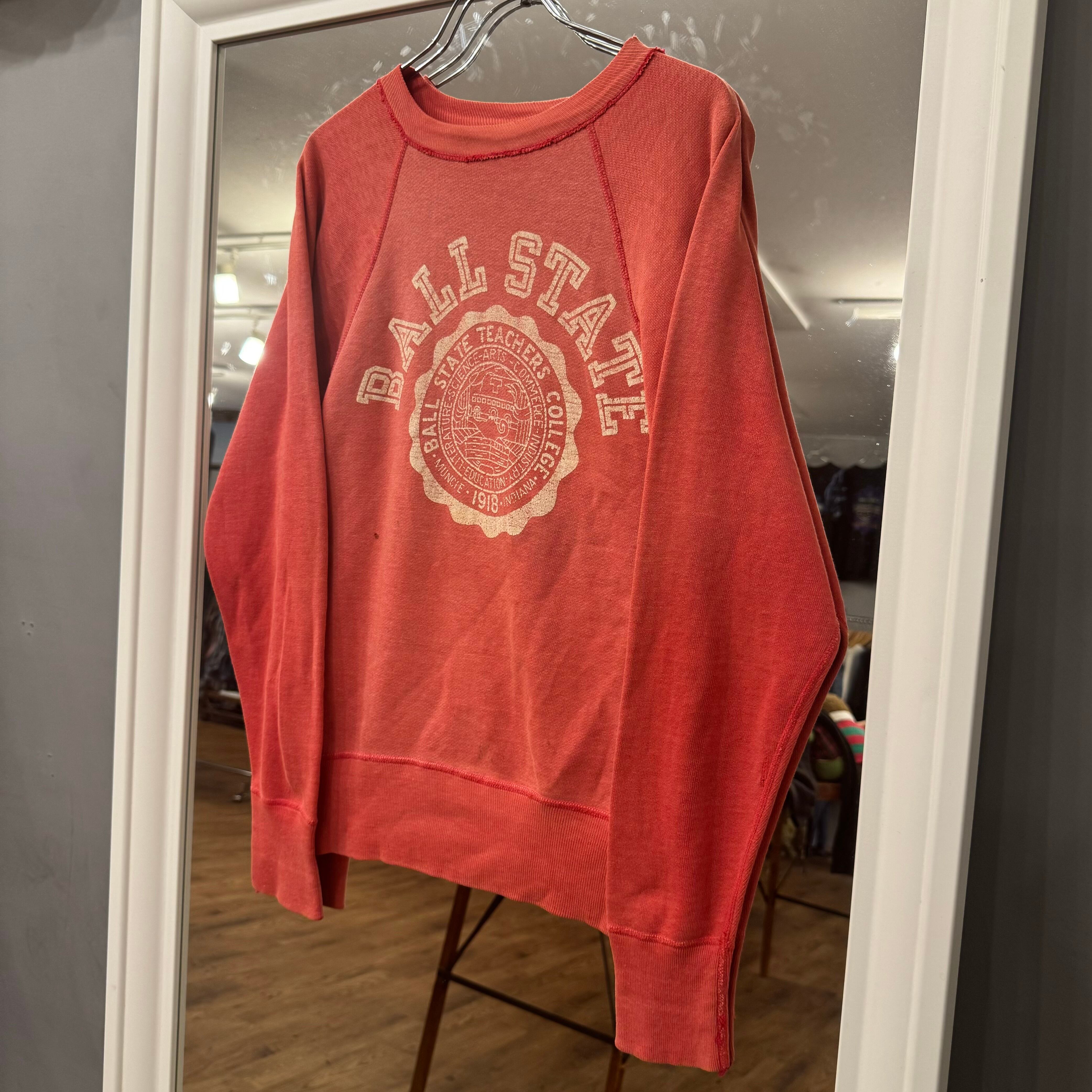 60s ヴィンテージ スウェット ラグランスリーブ フェード 赤 レッド ナイスフェード】~60's Raglan Sleeve Vintage Sweatshirt “Fade Red