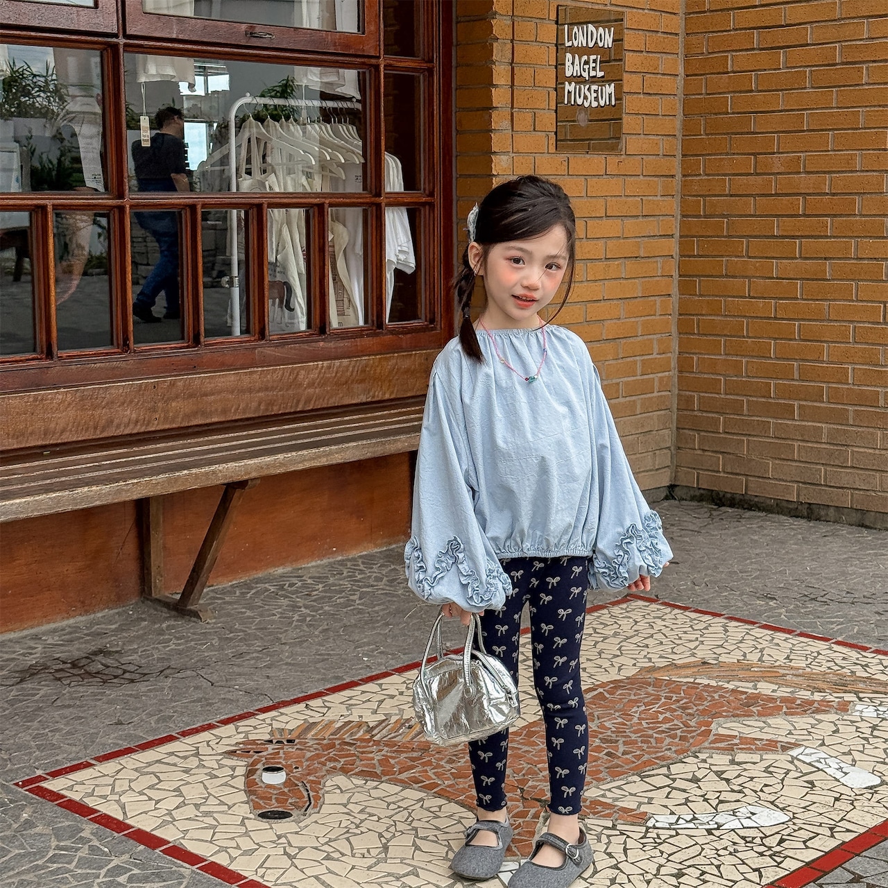 春花びらパフ袖ブラウス