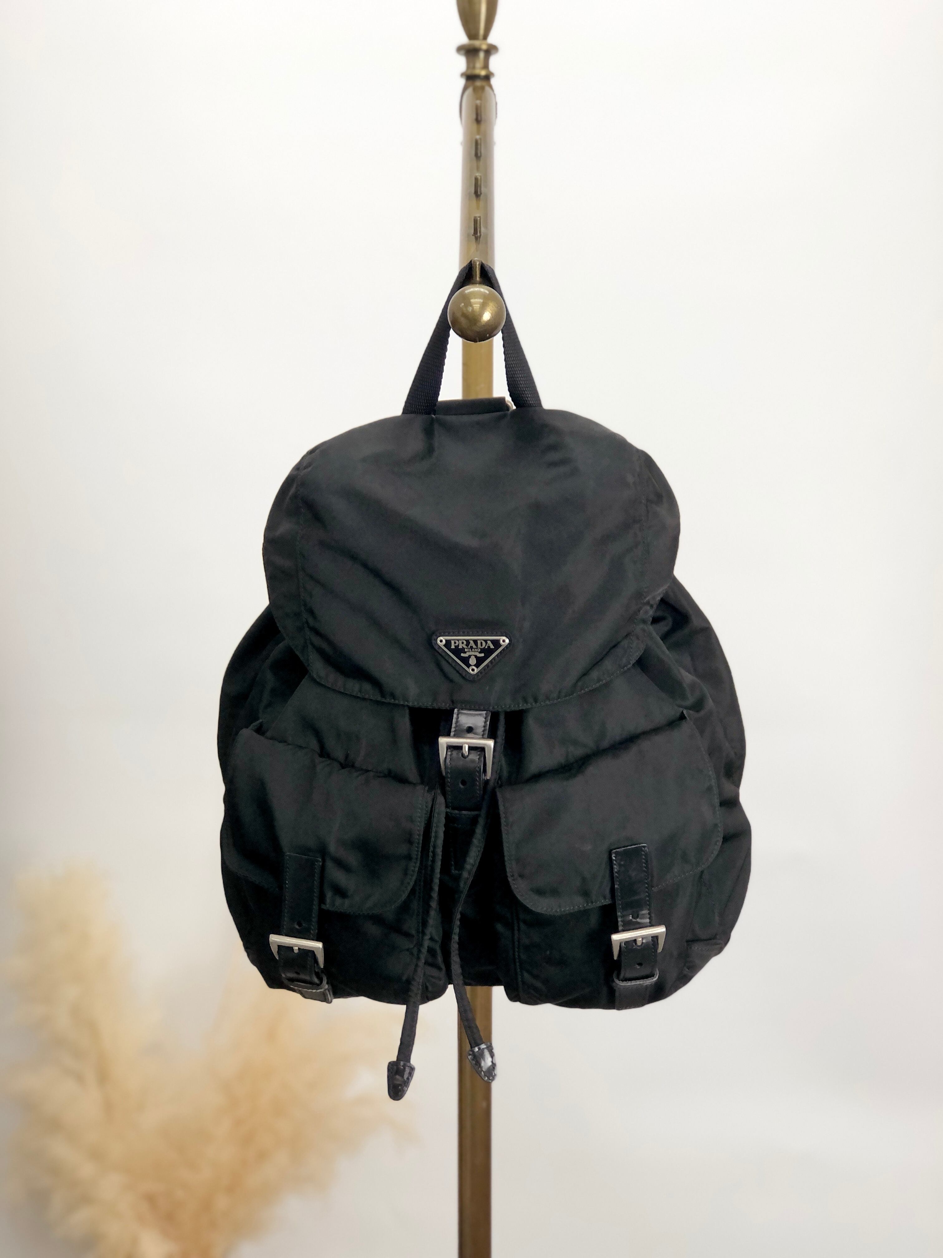 トライアングルロゴ プラダ PRADA バックパック ブラック ナイロン