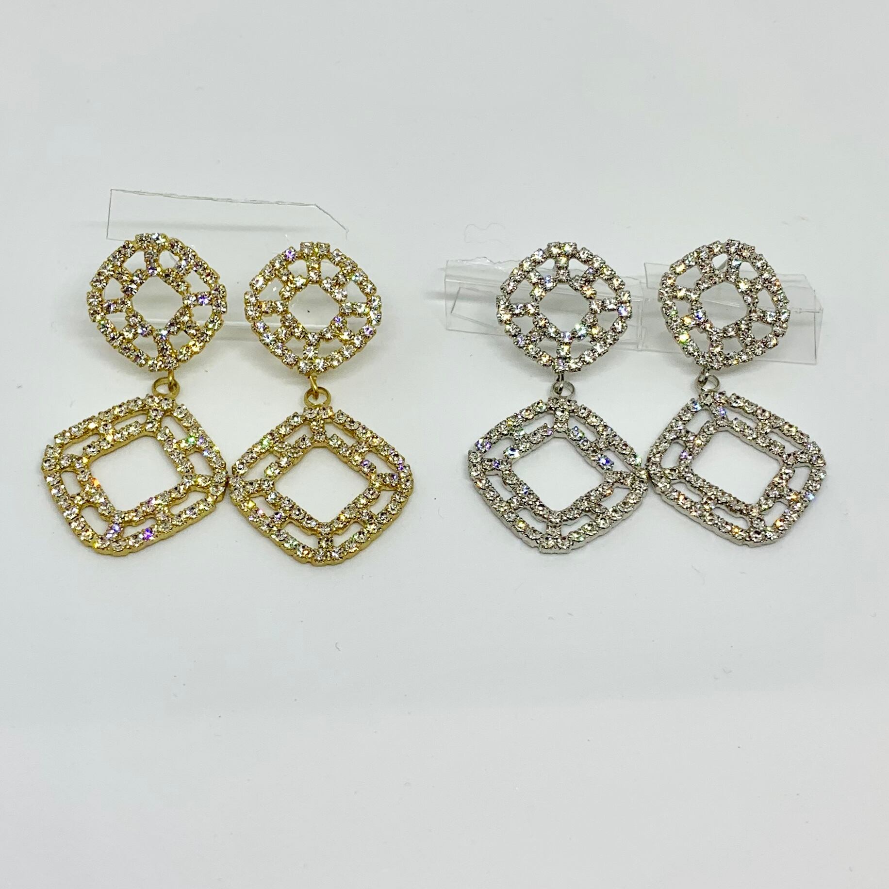 ダブルスクエアピアス