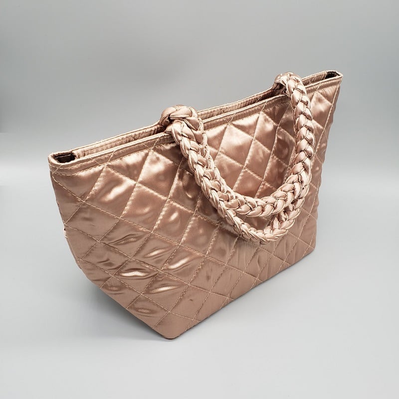 NANAさま専用❗❗美品 フルラ スパンコールトート☆ バッグ 横浜ナナ 湘南ナナ NANA H1バッグ B蝶柄 アカブルー nn-H1-19