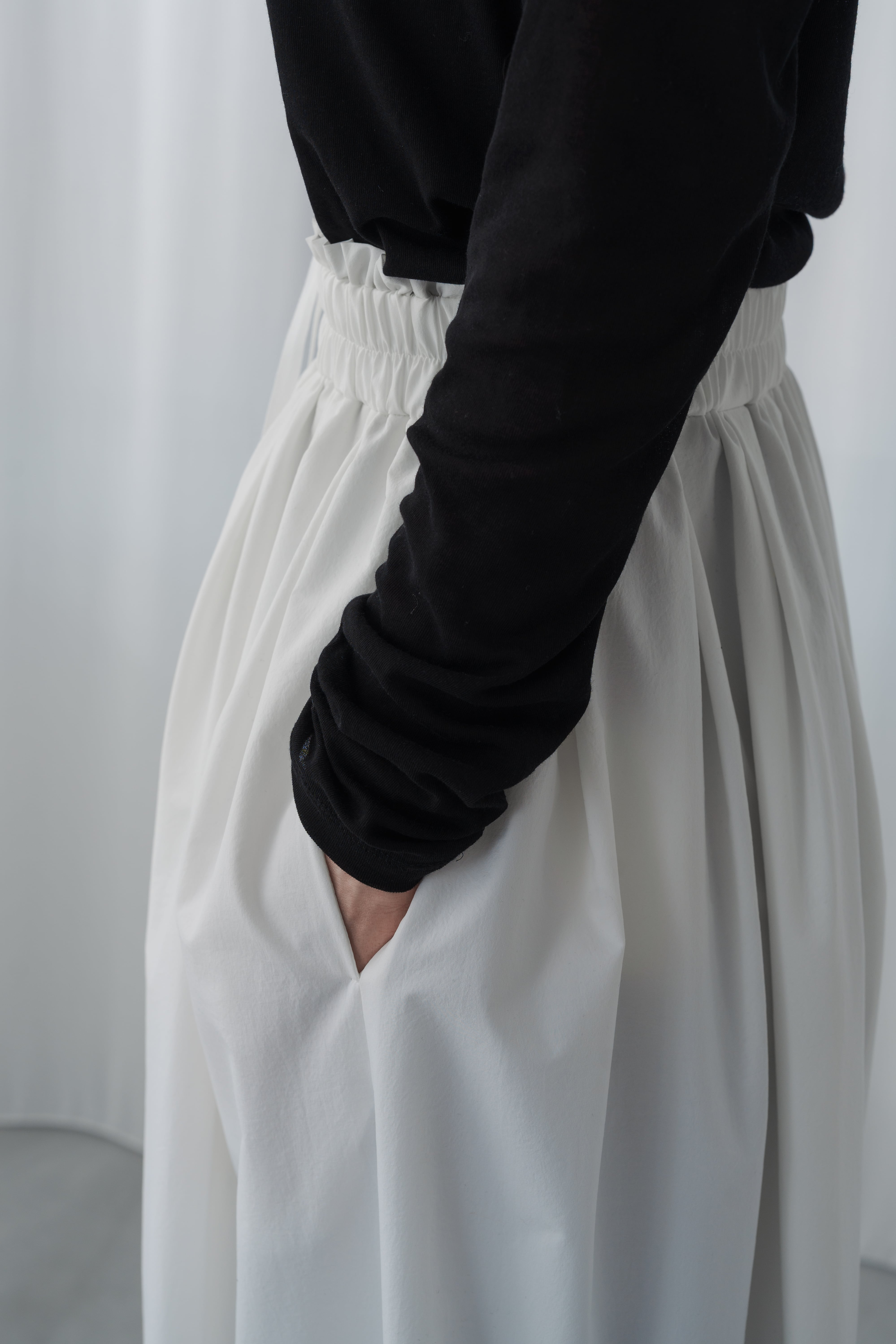 sheer balloon pants(white)ご注文から一週間前後で発送 | roughlow