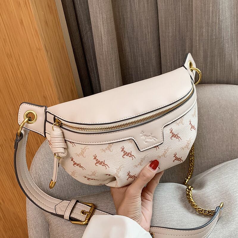 新しい小さなバッグレディース2020で人気のある新しいトレンディなファッションワイルドチェストバッグ斜めのバッグネット赤西部ウエストバッグ Tiancai_Wing_Bag5581515