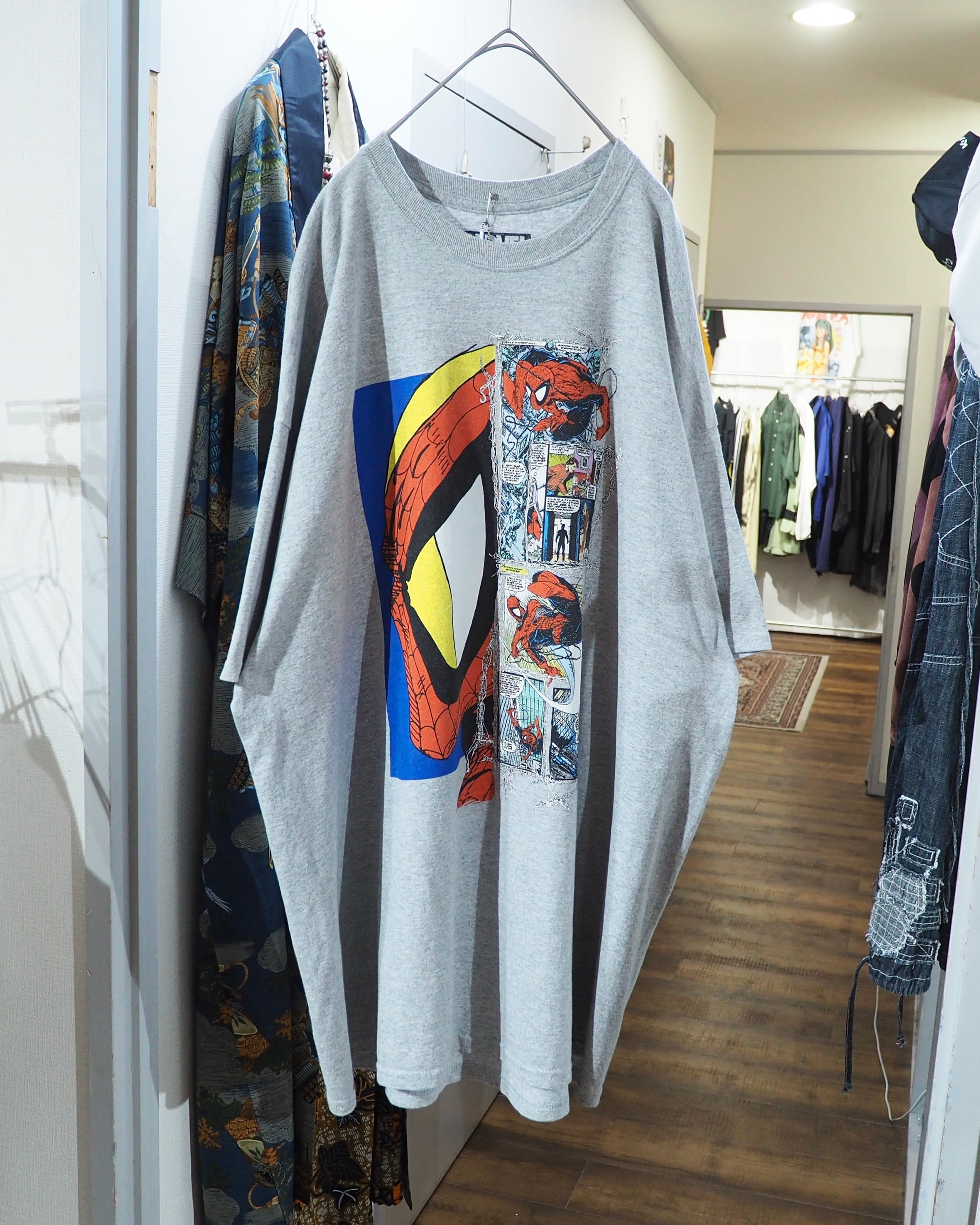 " MARVEL - Spider-Man " Comic printed Over silhouette SS Tee