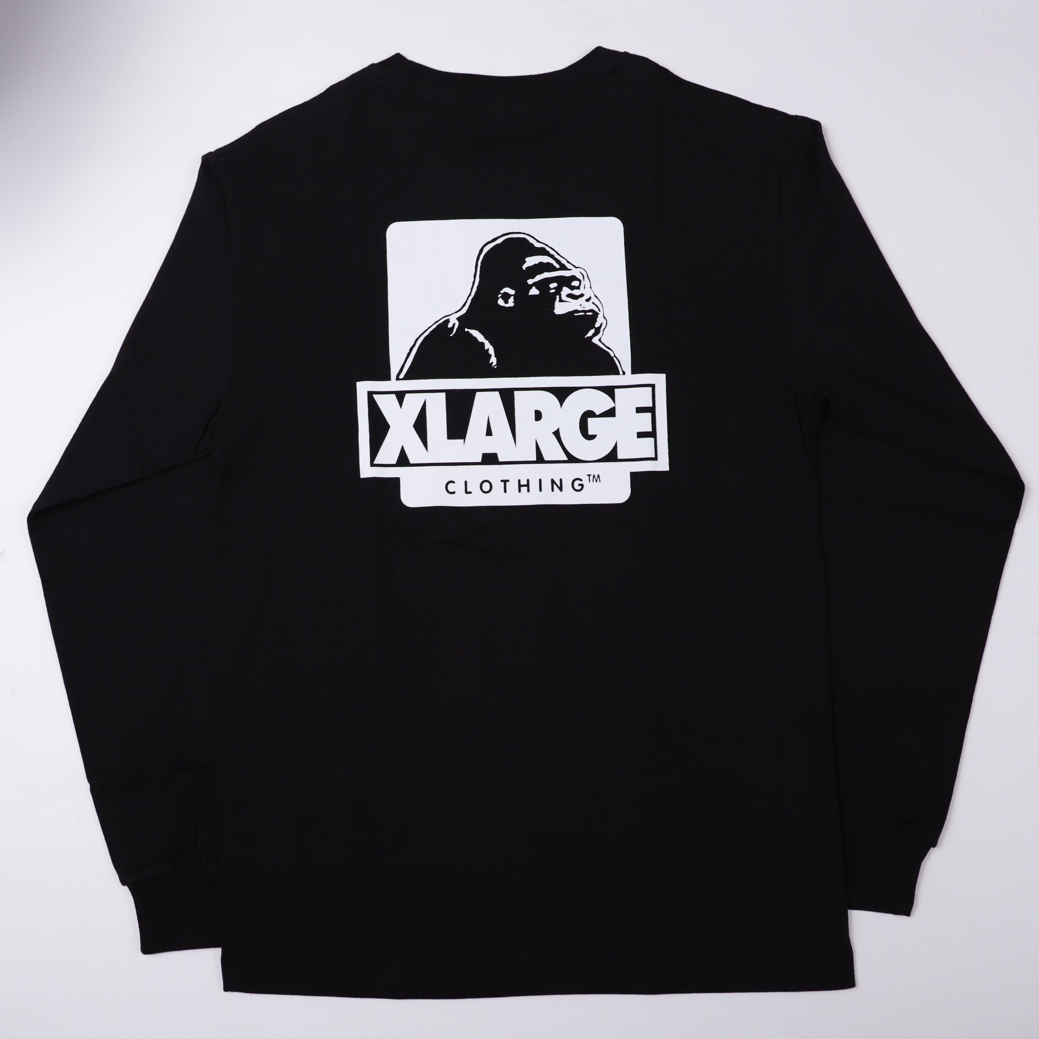 XLARGE  トップス　ロンT ネイビー　ロゴ　プリント　長袖　ブランド