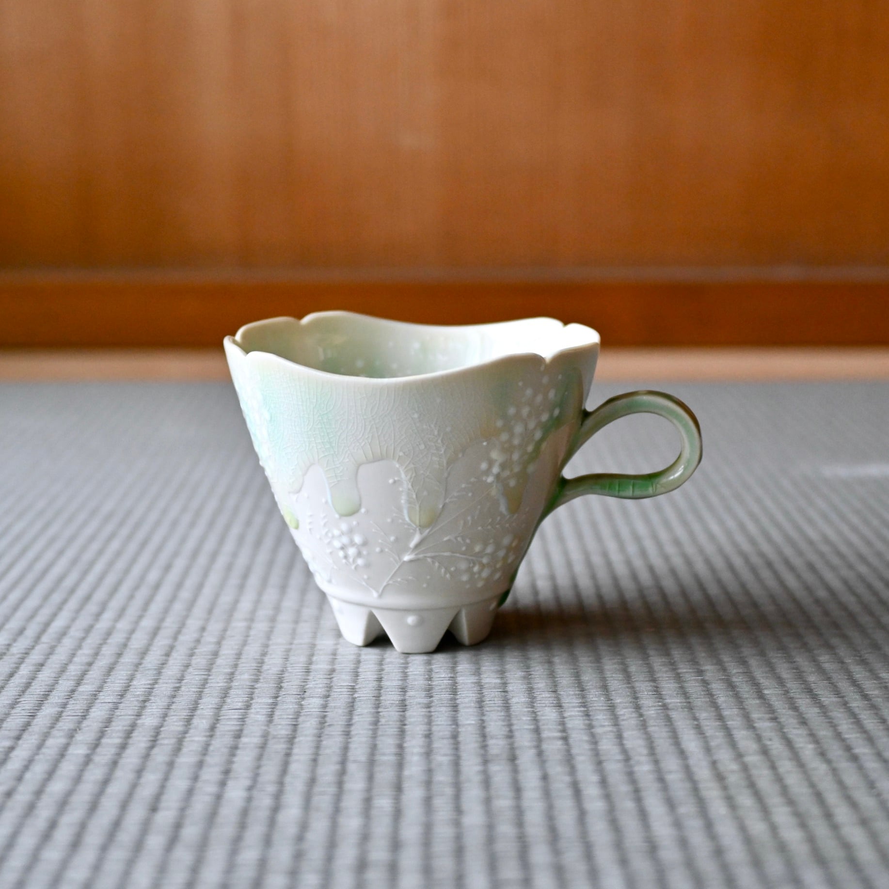 21.水辺のミモザMUG（A) | 陶工房 みかガマ ＊ のぐちみか