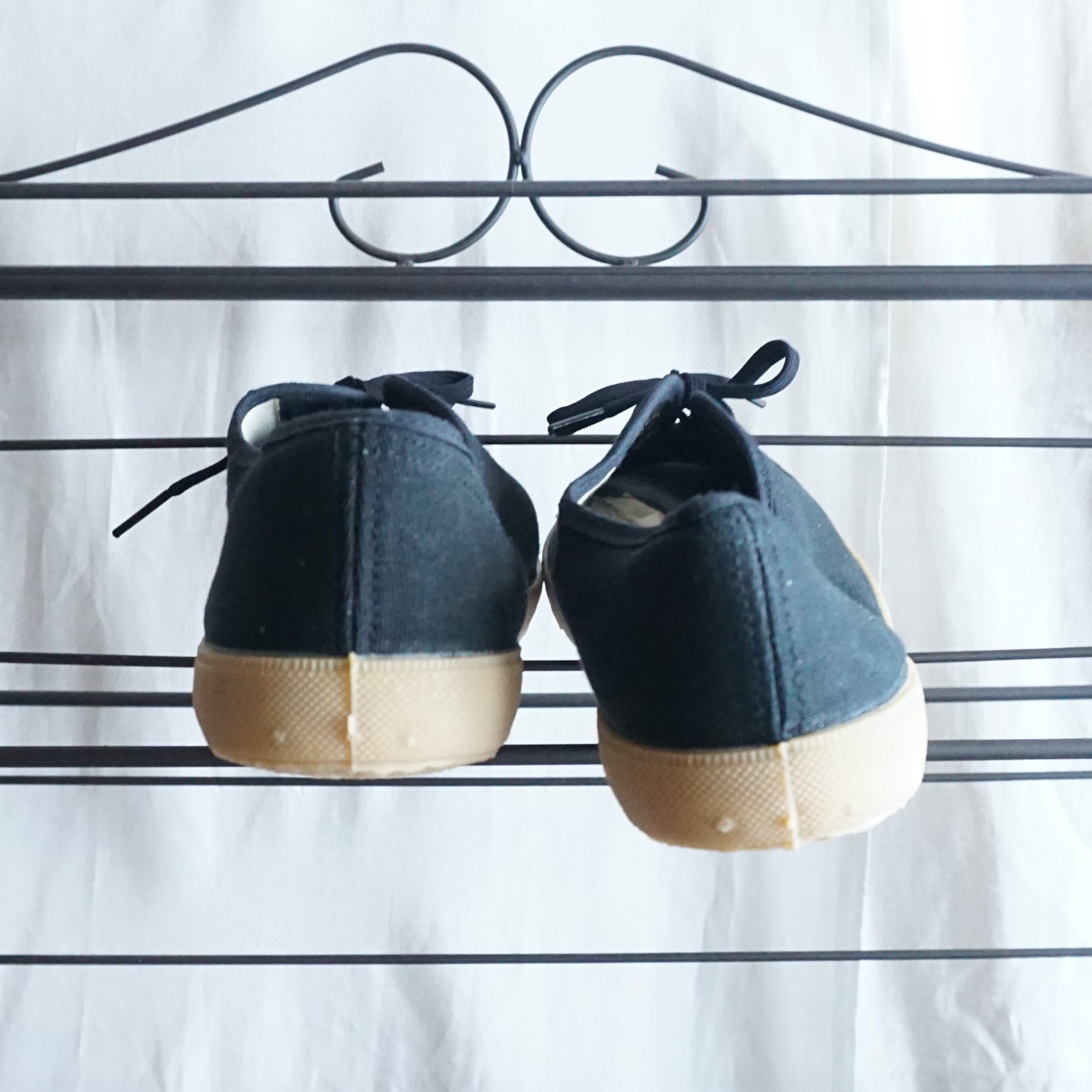 イギリス軍ロイヤルネイビー キャンバススニーカー(DEAD STOCK) 80's UK [C1343] | 古着屋ベルエキップ (BELLE  EQUIPE) ユーロ古着 ヨーロッパ古着