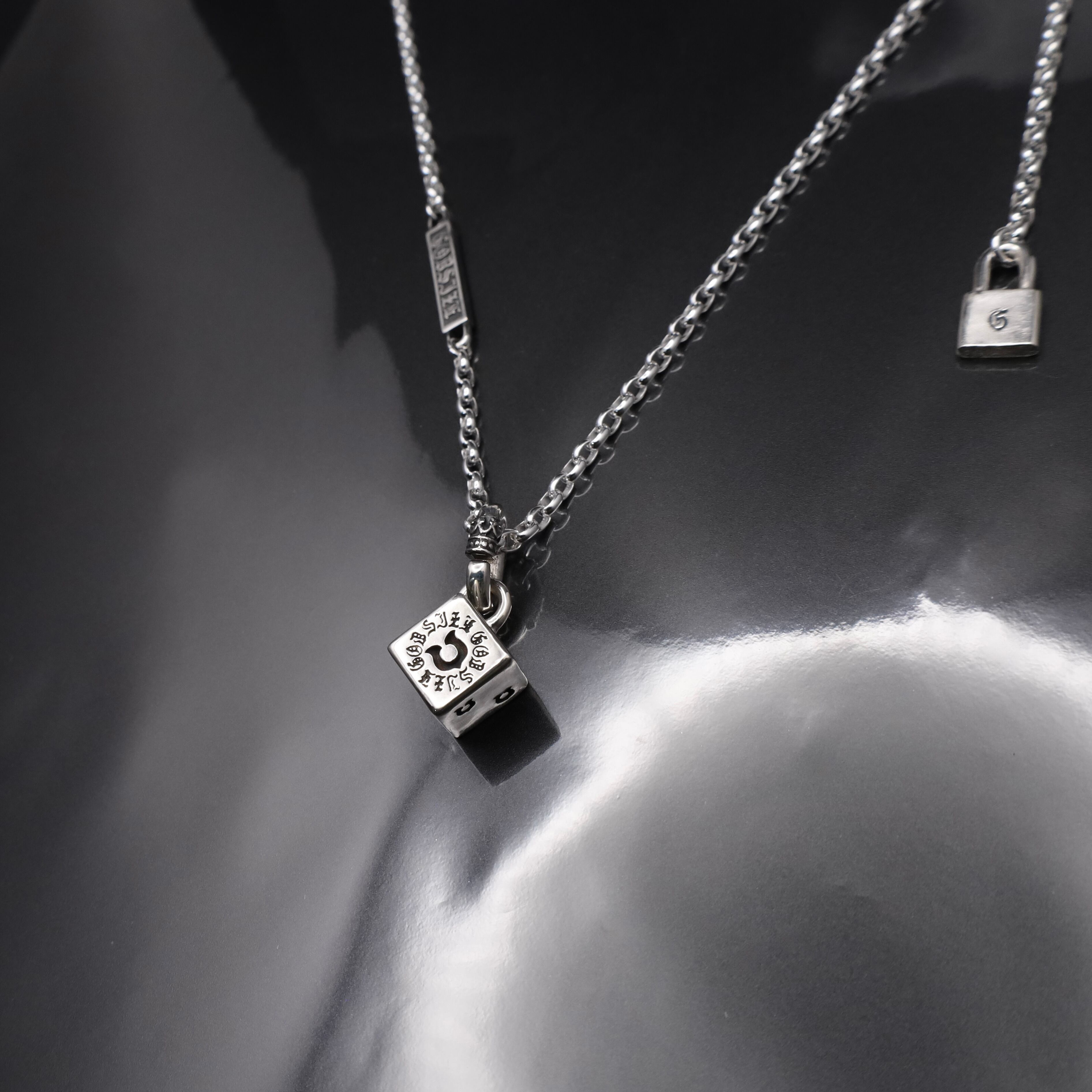 HORSESHOE DICE #1 NECKLACE with GODSIZE® I.D. TAG / ホースシュー